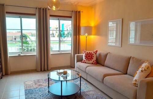 Ferrel Apartment | Palmeiras Apartement - T1 com Piscina