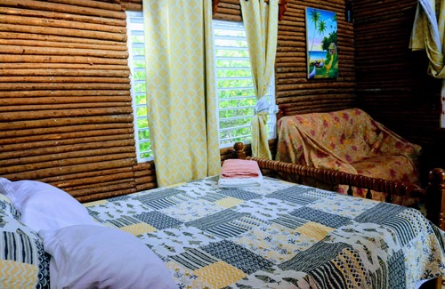 Hopkins Cabin | Palmento Grove Eco Cultural & Fishing Lodge