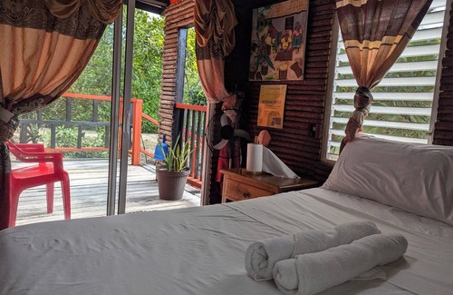 Hopkins Cabin | Palmento Grove Eco Cultural & Fishing Lodge