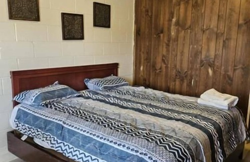 North Frontenac Hotel | PALMERSTON LAKE MOTEL