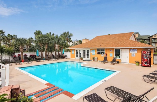 Galveston Condo | Palms at Cove View 806 - Bougie Beach Bungalow