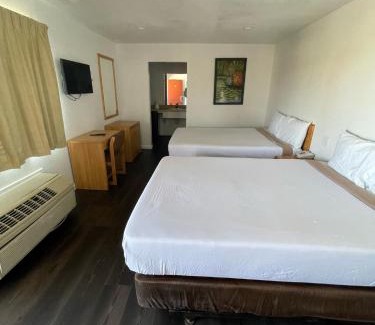 Palmdale Hotel | Palms Inn & Suites