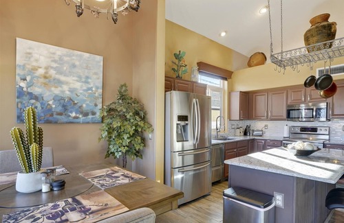 Palm Valley House | PALMVALLEY - MINUTES TO GOODYEAR & CAMELBACK BALL PARKS/4BRM/HEATED POOL/HOT TUB