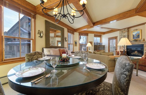 Mountain Village Condo | Palmyra 3D by Avantstay Gorgeous Condo in Great Location!