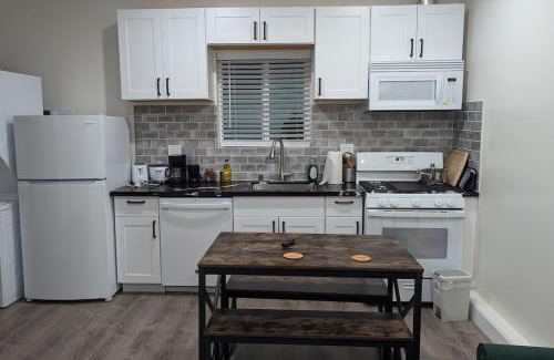 The Willows Apartment | Palo Alto Gorgeous apartment Private with kitchen laundry access and Near Stanford