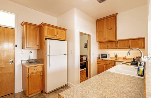 Sheridan Apartment | Paloma on Main | Downtown View + Charm