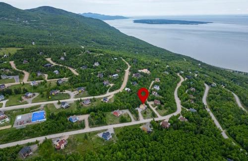 Petite-Riviere-Saint-Francois Apartment | Panoramic view 2CH Fireplace BBQ Terrace - High Unit
