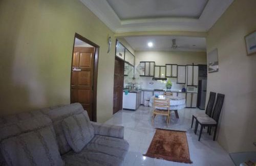 Kampung Seberang Pumpong House | Pan Sutera Homestay Comfortable Bali Experience