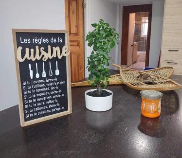 Quartier 5-4 Apartment | Panache Royal 1