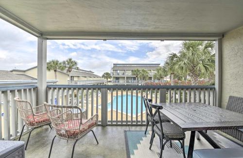 Holiday Beach Apartment | Panama City Condo with Balcony and Pool, Walk to Beach