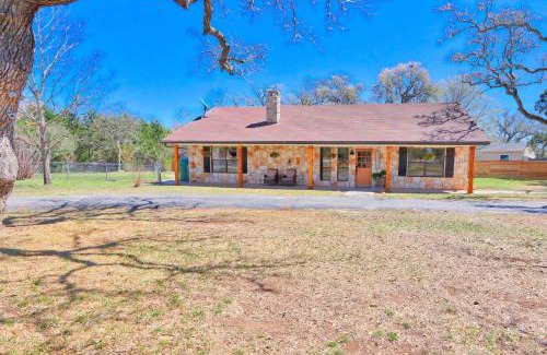 Wimberley House | Pancho and Lefty's - Place