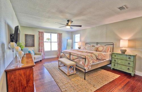 Wimberley House | Pancho and Lefty's - Place