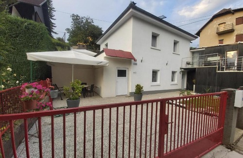 Center Apartment | Panda Rooms