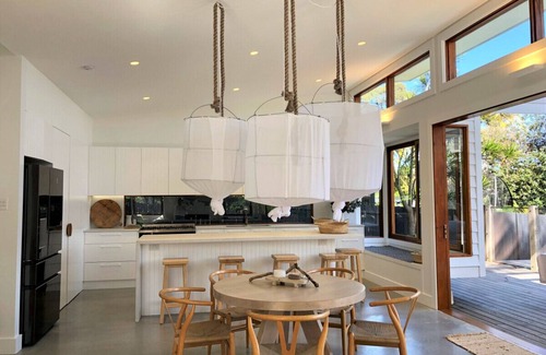 Avalon Beach House | Pandanus - Hidden Hideaway