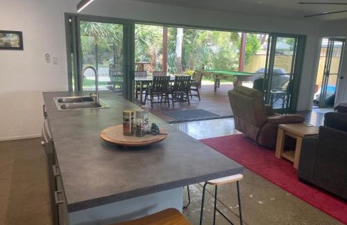 Bogangar House | Pandanus Paradise. Newly renovated 4 bedroom home