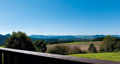 Mittelndorf Apartment | Panorama-Apartments Weinberghaus