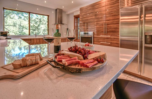 Sainte-Ann-des-Lacs House | Panorama CITQ 296502