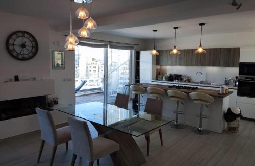 Ta' Giorni Apartment | Panorama Designer Penthouse