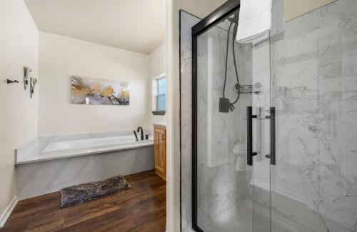 Custer House | Panorama Peak Mountain Hideaway