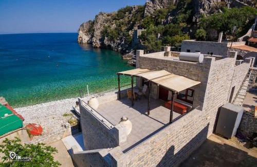 East Mani House | 'Panorama' Stone House On The Beach