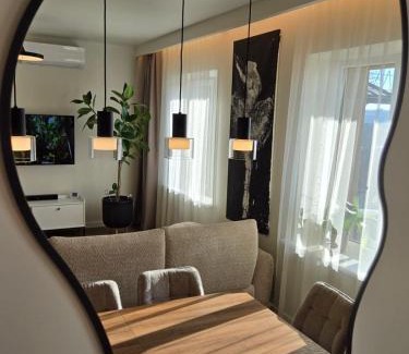 Kaunas Apartment | Panoramic balcony 3BD apt with king bed