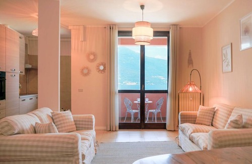 Bellano Apartment | PANORAMIC by Design Studio
