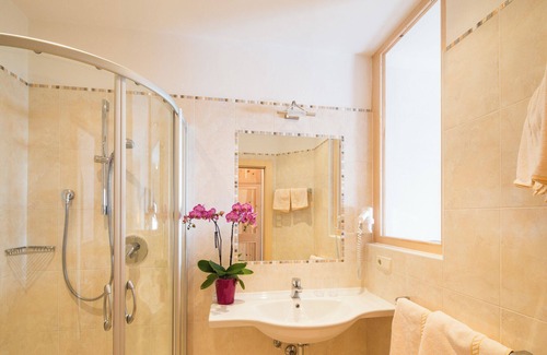 Cornedo All'isarco Hotel | Panoramic hotel in the Dolomites, South Tyrolean specialties, sauna and whirlpool