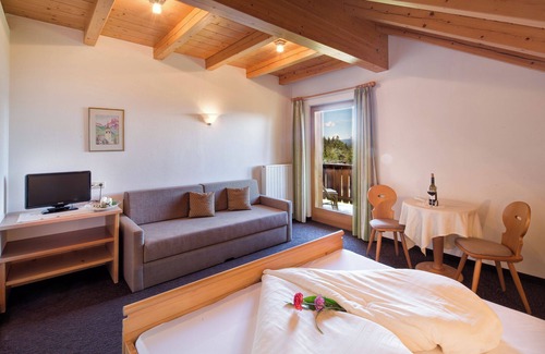 Cornedo All'isarco Hotel | Panoramic hotel in the Dolomites, South Tyrolean specialties, sauna and whirlpool