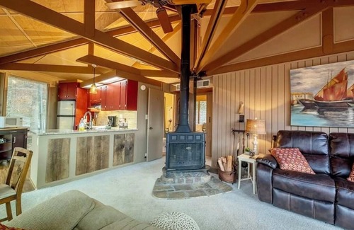 Unaka Cottage | Panoramic Mountain and Lake View