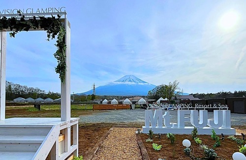 Yamanakako Cottage | Panoramic Mt. Fuji Views from All Rooms – VISION GLAMPING Resort & Spa YAMANAKAKO