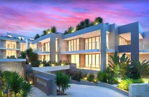 The Entrance North Apartment | Panoramic Ocean Penthouse - Dolphin View