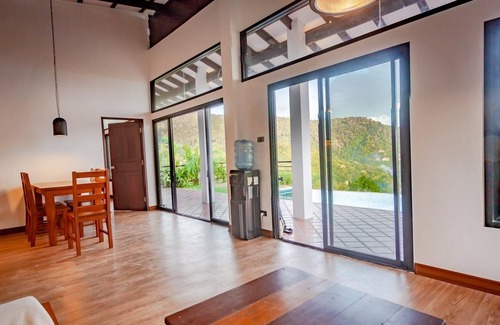 Ko Lanta House | Panoramic Ocean View Private Infinity Pool Villa