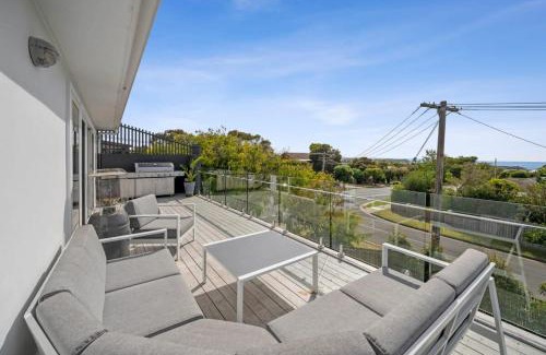 Torquay House | Panoramic Ocean Views in the Heart of Torquay