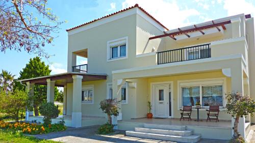 Zipari Villa | Panoramic Sea View Villa 4 Min to Beach