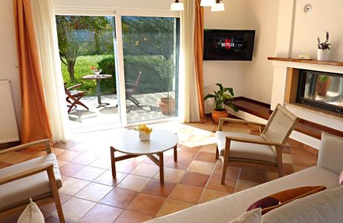 Zipari Villa | Panoramic Sea View Villa 4 Min to Beach