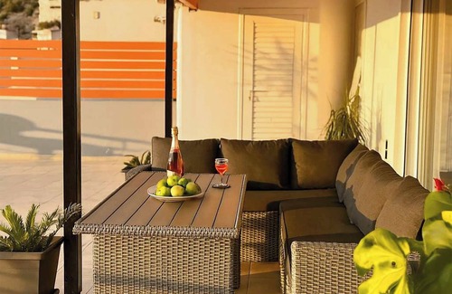 Amfilochia Apartment | Panoramic Seaview Blue Nest - Stylish Getaway