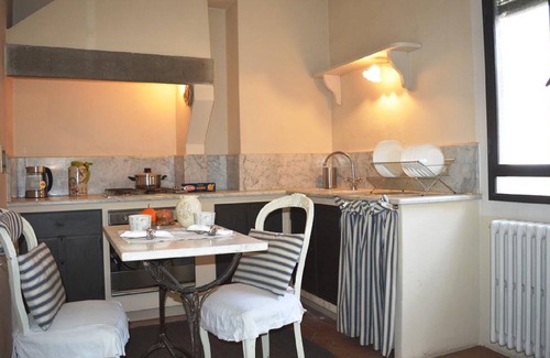 San Lorenzo Apartment | Panoramic Suite near Duomo and Station