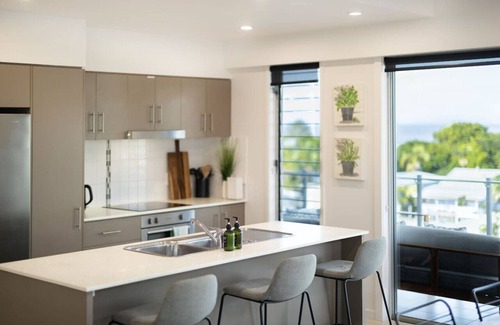 Cairns Central Business District Apartment | Panoramic views 3BR Cairns City Apartment