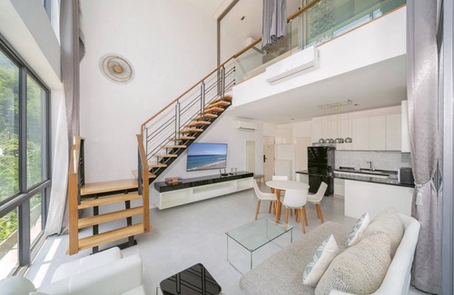 Kamala Apartment | Panoramic views in Kamala duplex apartment