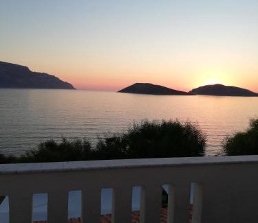 Skalia Apartment | Panormitis Pizanias houses