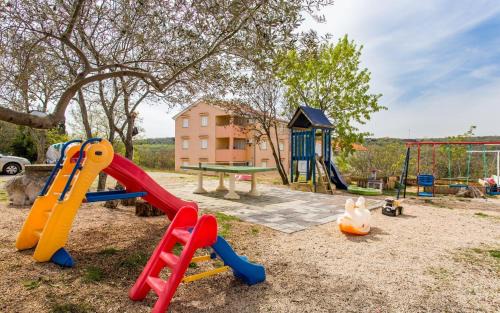 Bjelovar Apartment | Pansion-Tina-Apartman-1