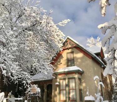 Golden Bed & Breakfast | Pansy’s Parlor Bed & Breakfast
