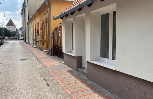 Sarvar Apartment | Pap köz apartman