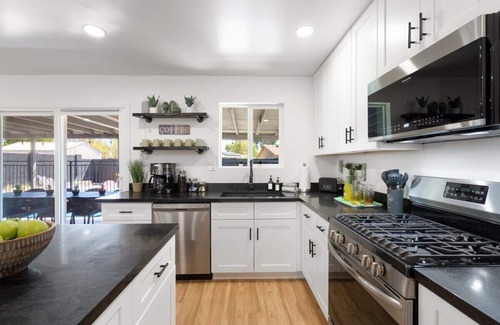 Cox Heights House | Papago Abode|Resort-Style|Dog's OK|Pool+Spa
