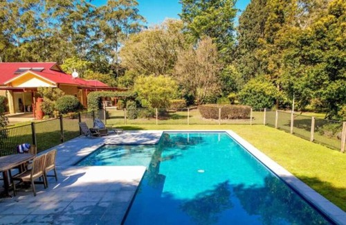 Lake Innes House | Paperbark Lodge- pool, space, private