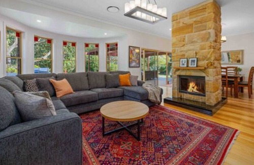 Lake Innes House | Paperbark Lodge- pool, space, private