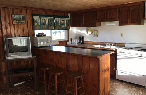 Drummond House | Papins Resort Cabin #2