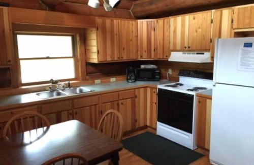 Drummond House | Papins Resort Woods Cabin