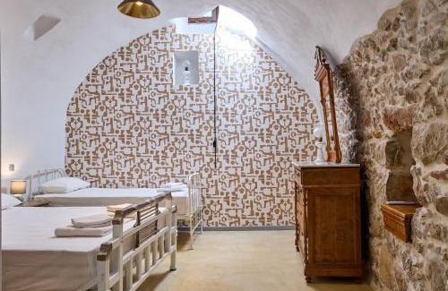 Agios Georgios Sykousis House | Pappoudiko Myrto's Residence