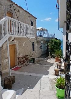 Piqeras House | Papu's Villa